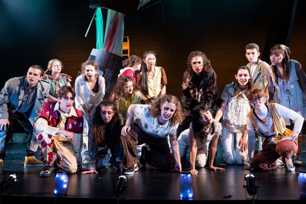 Decomposed Theater (Justin Barbin Photography)
