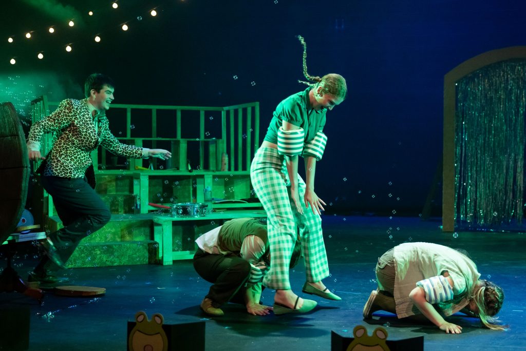 The Frogs (Justin Barbin Photography)
